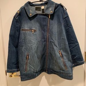 Chico’s stylish denim jacket, size 3